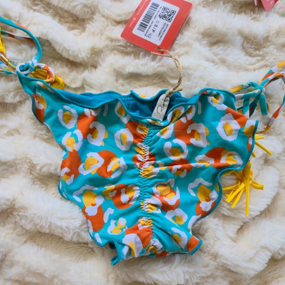 🌞🌴 For Sale: Brand New NWT Rio de Sol Bikini – Vibrant & Ready to Shine! - Picture 4 of 6